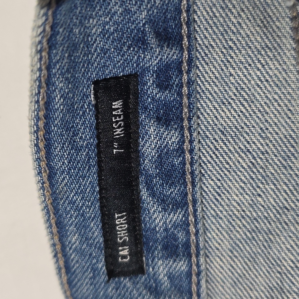 New! Anthropologie Edwin Cai 7" Inseam Distressed Blue Denim Shorts Grunge - Picture 13 of 16